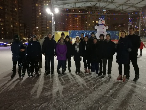На катке в Долгопрудном — фотография 1