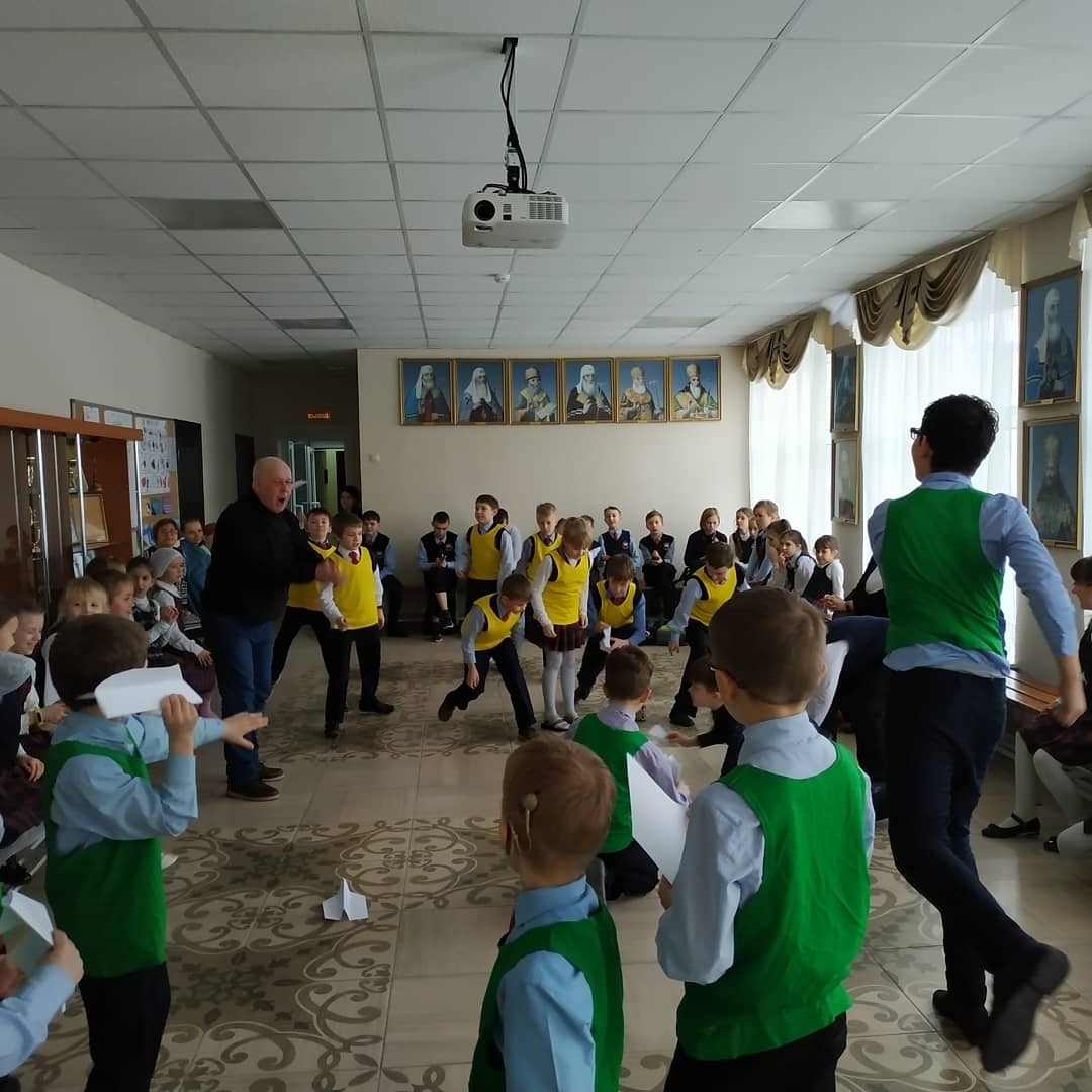 Ежегодная игра для мальчиков 1-4 классов "А ну-ка, парни!" — фотография 1