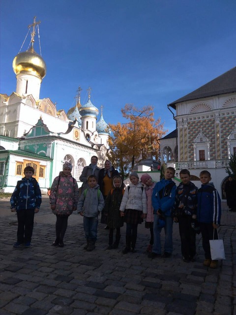 Экскурсия в Троице-Сергиеву Лавру 2 класс — фотография 6