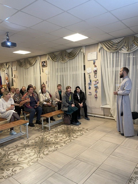 Встреча настоятеля с родителями — фотография 1